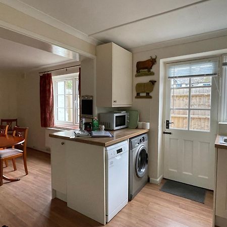 Cottages At Woodlands, Dormer 웨어햄 외부 사진